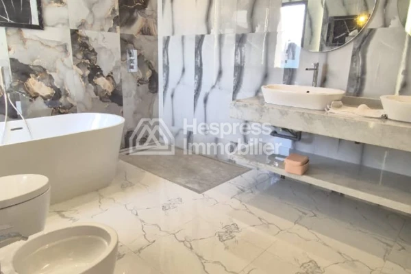 Prestigieuse villa à vendre EL Menzeh