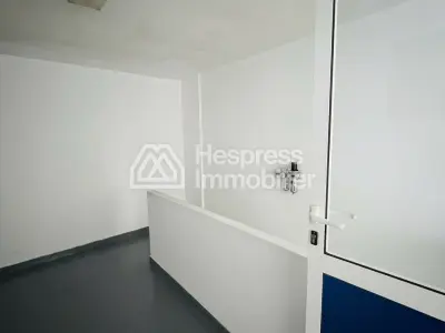 محلات تجارية للإيجار في منطقة لوسيتانيا