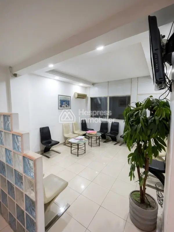 Professional office for rent at Maarif
