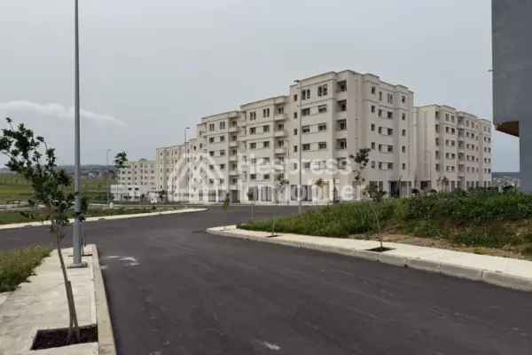 Land for sale, title deed in the Issa subdivision