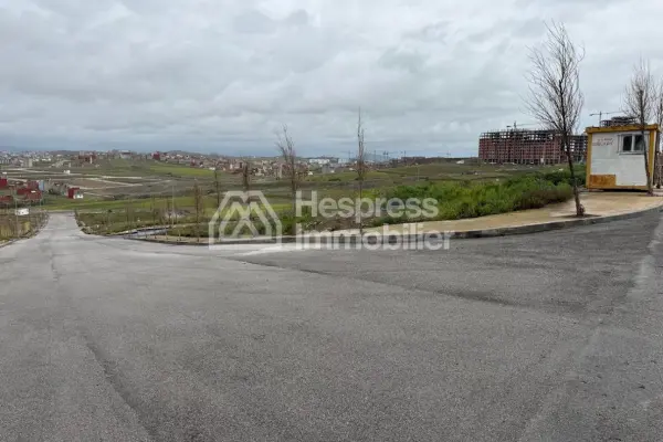 Land for sale, title deed in the Issa subdivision