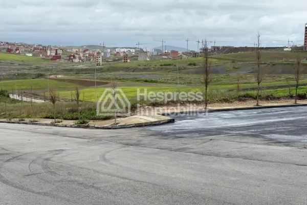 Land for sale, title deed in the Issa subdivision