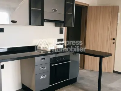 Empty studio apartment in Evasion Square near Naershore