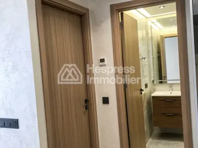 Empty studio apartment in Evasion Square near Naershore
