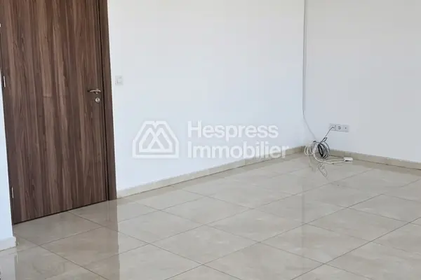 Office for rent – ​​Panorama