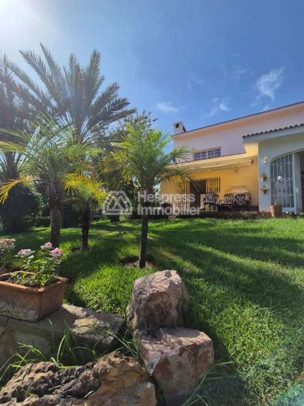 For rent – ​​Exceptional villa of 4000 m² in Rabat