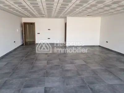 For rent – ​​Two office floors at Roches Noires