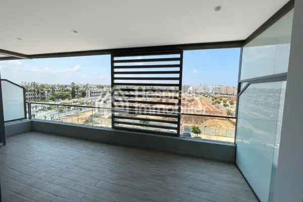 Beautiful unfurnished studio apartment for rent located in CFC