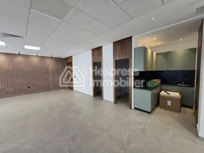 Bureau en face Hôtel Onomo 248 m² à louer