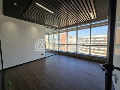 Bureau en face Hôtel Onomo 248 m² à louer