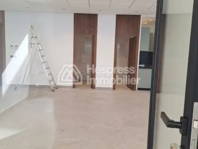 Bureau en face Hôtel Onomo 248 m² à louer