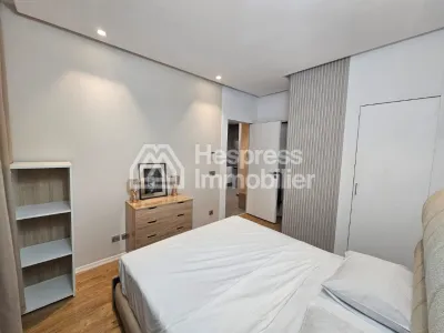 Beau studio meublé à CFC