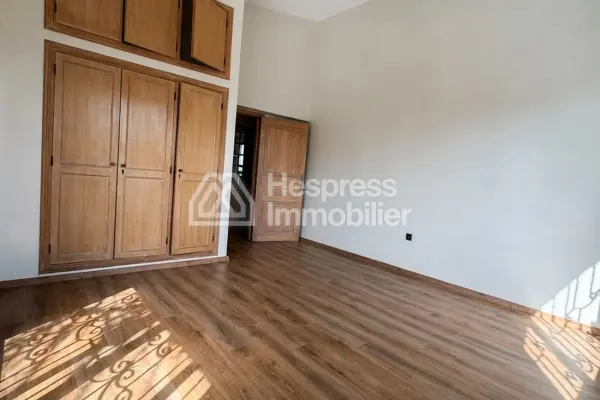 Villa for sale in Laymoun