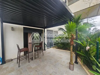 Beau studio meublé à CFC