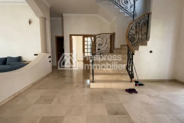 Villa for sale in Laymoun