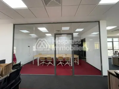 Bureau 426 m² pour location sidi maarouf