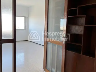 شقة من ثلاث غرف نوم – الطابق الثامن، بوليفارد 2 مارس