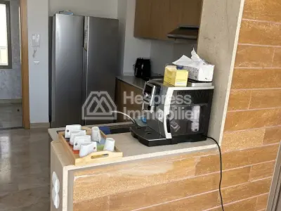 شقة مفروشة بمساحة 84 مترًا مربعًا للإيجار – كاليفورنيا