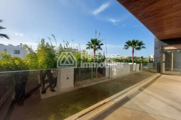 Luxury Villa for Sale – Ville verte