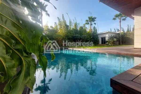 Luxury Villa for Sale – Ville verte