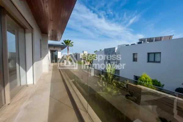 Luxury Villa for Sale – Ville verte