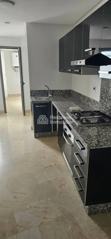 Val Fleury: Comfortable unfurnished apartment for rent
