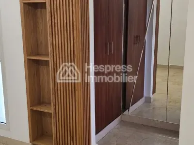 Val Fleury: Comfortable unfurnished apartment for rent