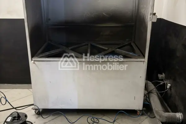 Garage/Auto Repair Shop for Sale