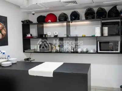 Garage/Auto Repair Shop for Sale