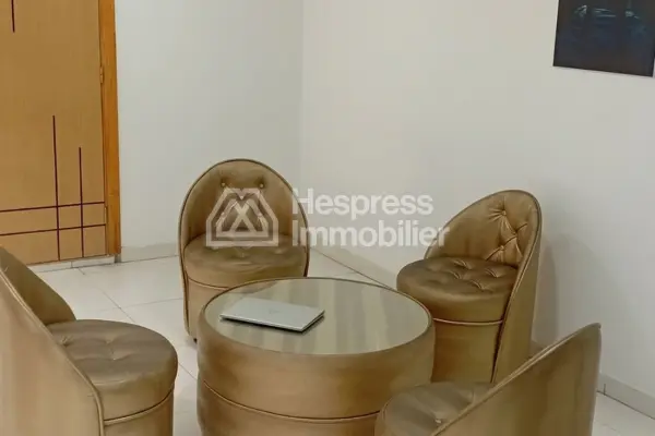 ورشة إصلاح سيارات للبيع