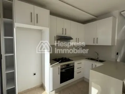 Apartment for sale in Anwal, 3 bedrooms, 104m²