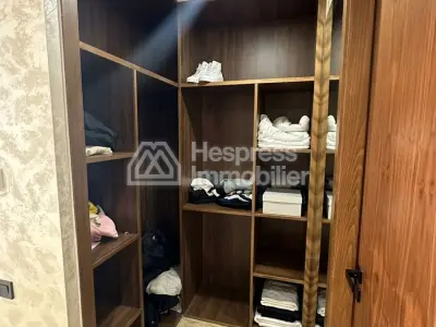 شقة مفروشة جديدة مع مسبح للإيجار دار بوعزة