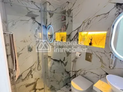 Furnished apartment for sale – Roches Noires