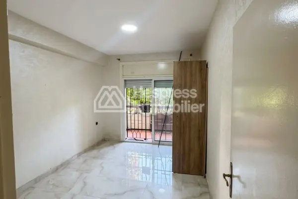 À louer Appartement 3 ch vide – bd roudani