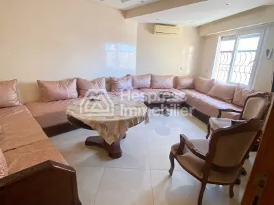 شقة مفروشة جميلة للإيجار – المحمدية