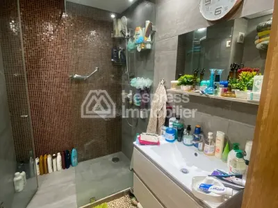 Apartment for sale with pool view – Mansouria