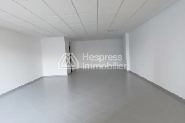 Bureau pour location à roche noire 76m²