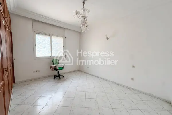 À Vendre – Maison Spacieuse à Sidi Maârouf
