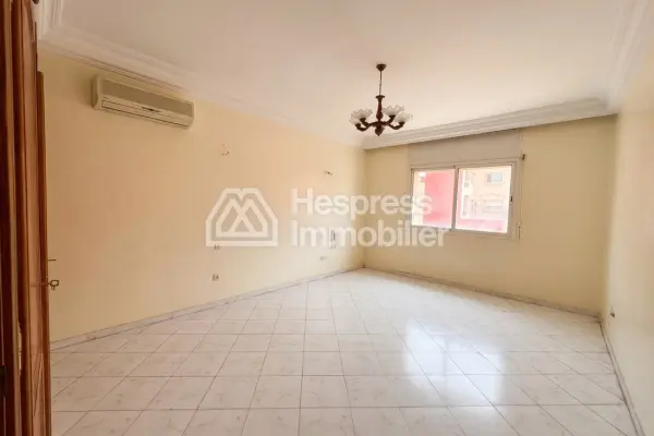 À Vendre – Maison Spacieuse à Sidi Maârouf