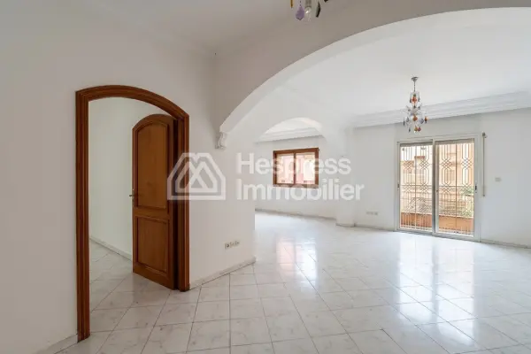 À Vendre – Maison Spacieuse à Sidi Maârouf