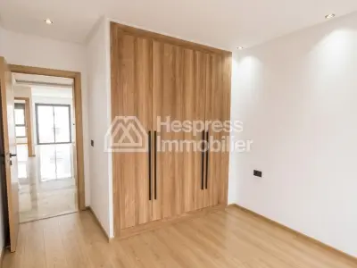 2-Bedroom Apartment for Rent – Maarif