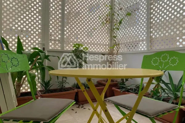 FOR RENT – Beautiful furnished apartment City Center