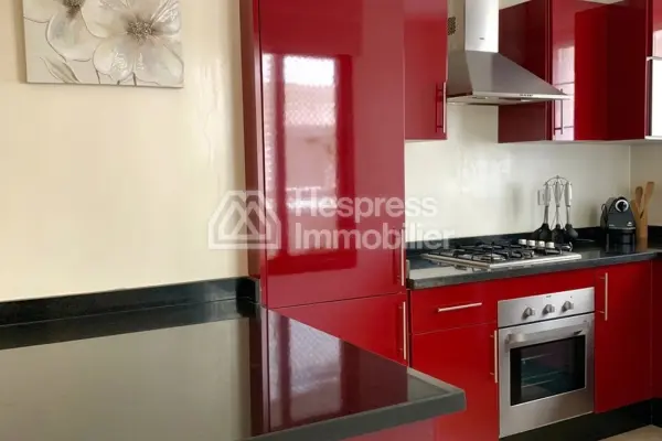 FOR RENT – Beautiful furnished apartment City Center