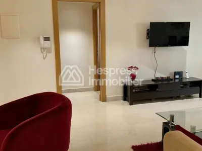 FOR RENT – Beautiful furnished apartment City Center