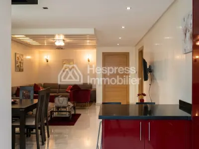 FOR RENT – Beautiful furnished apartment City Center