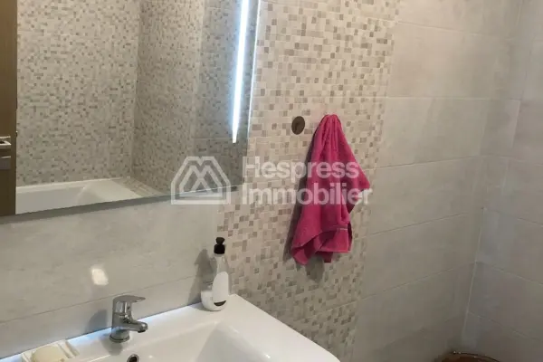 شقة للإيجار بإطلالة على البحر في المحمدية