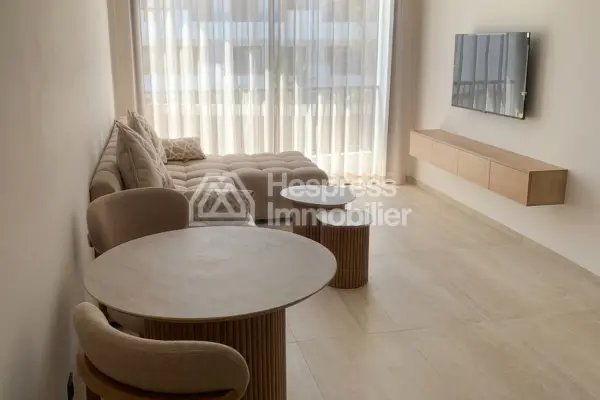 FOR RENT – Superb Furnished Studio, Oasis
