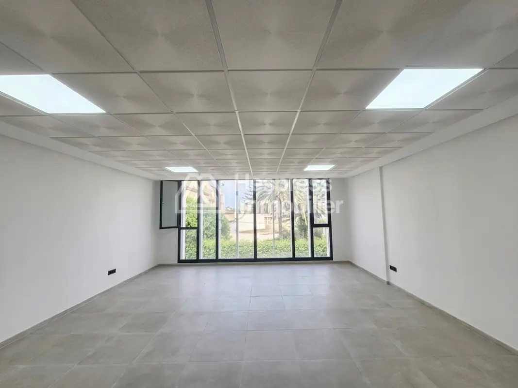 Plateau de Bureau à Louer – Oasis