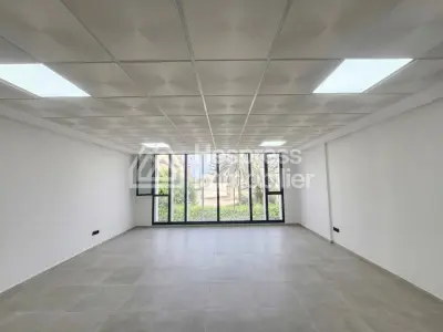 Plateau de Bureau à Louer – Oasis