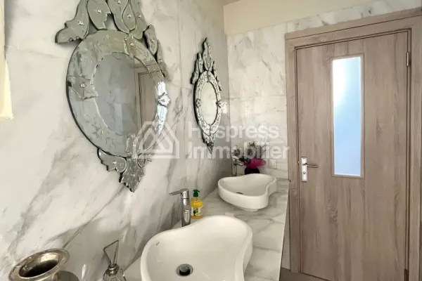 Villa for sale in Dar Bouazza